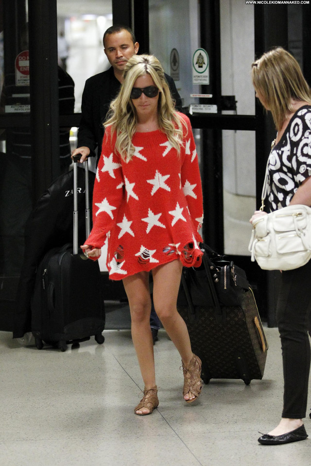 Ashley Tisdale Lax Airport Lax Airport Babe Celebrity Beautiful