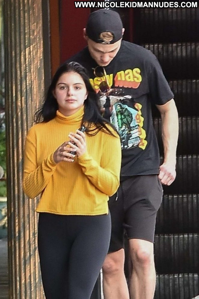 Ariel Winter Studio City  Paparazzi Posing Hot Babe Celebrity