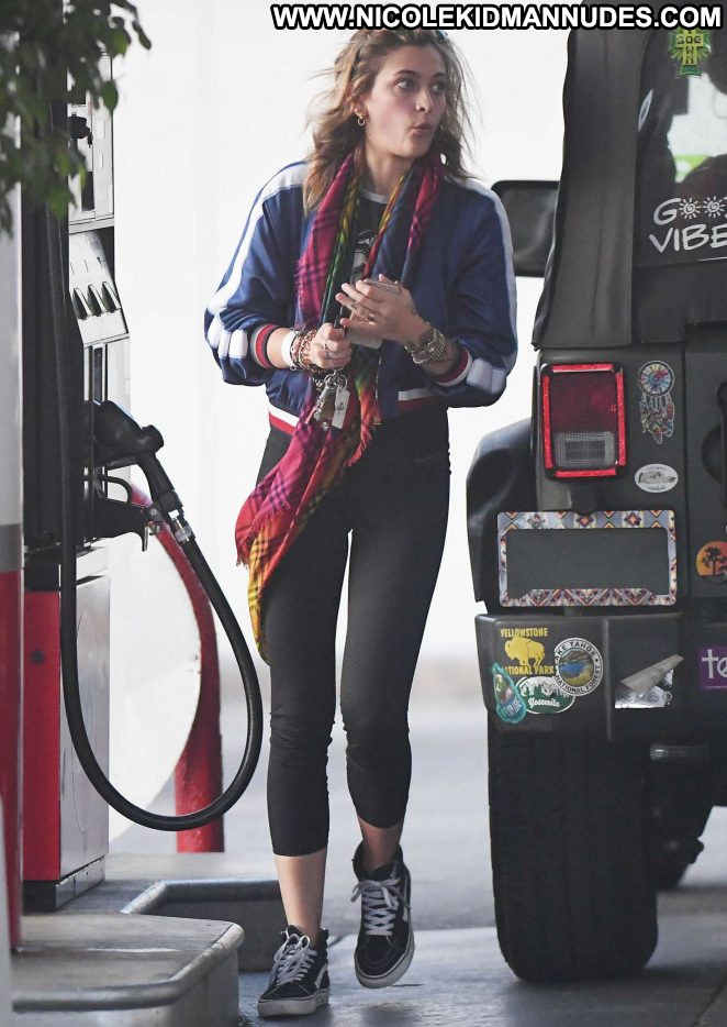 Paris Jackson No Source Celebrity Beautiful Babe Posing Hot Paparazzi