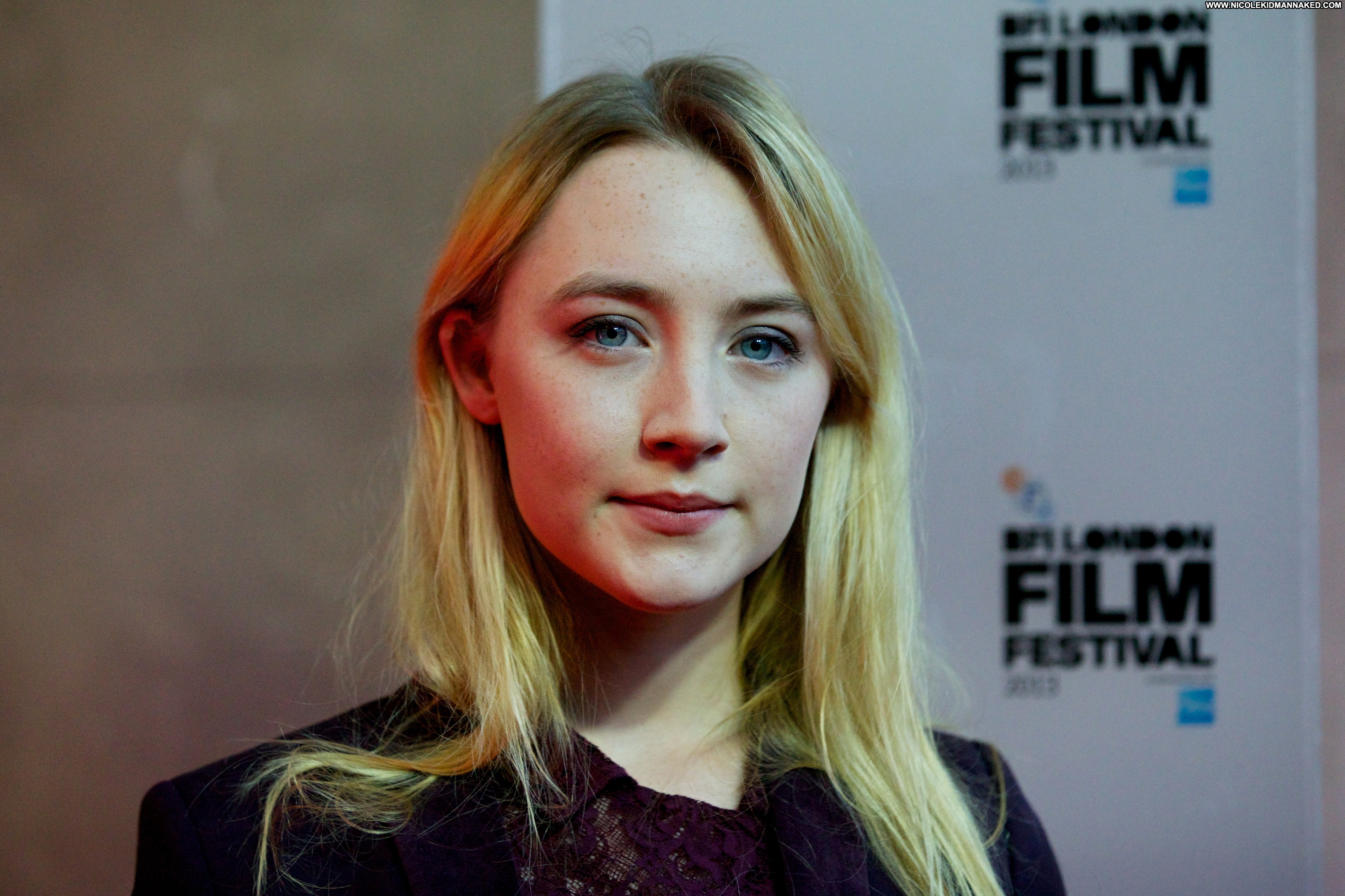 Saoirse Ronan Fakes