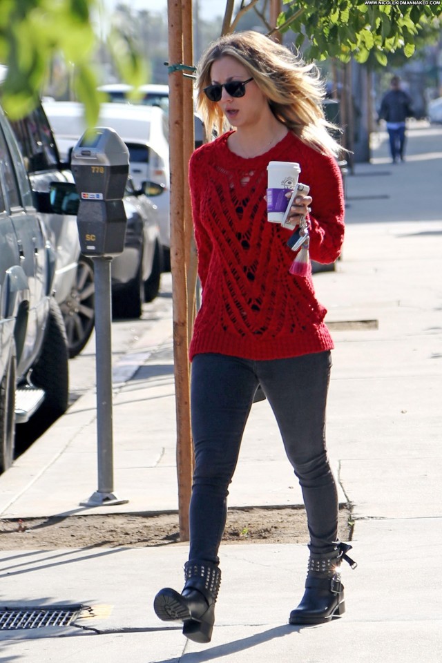 Kaley Cuoco Los Angeles Candids High Resolution Beautiful Posing Hot