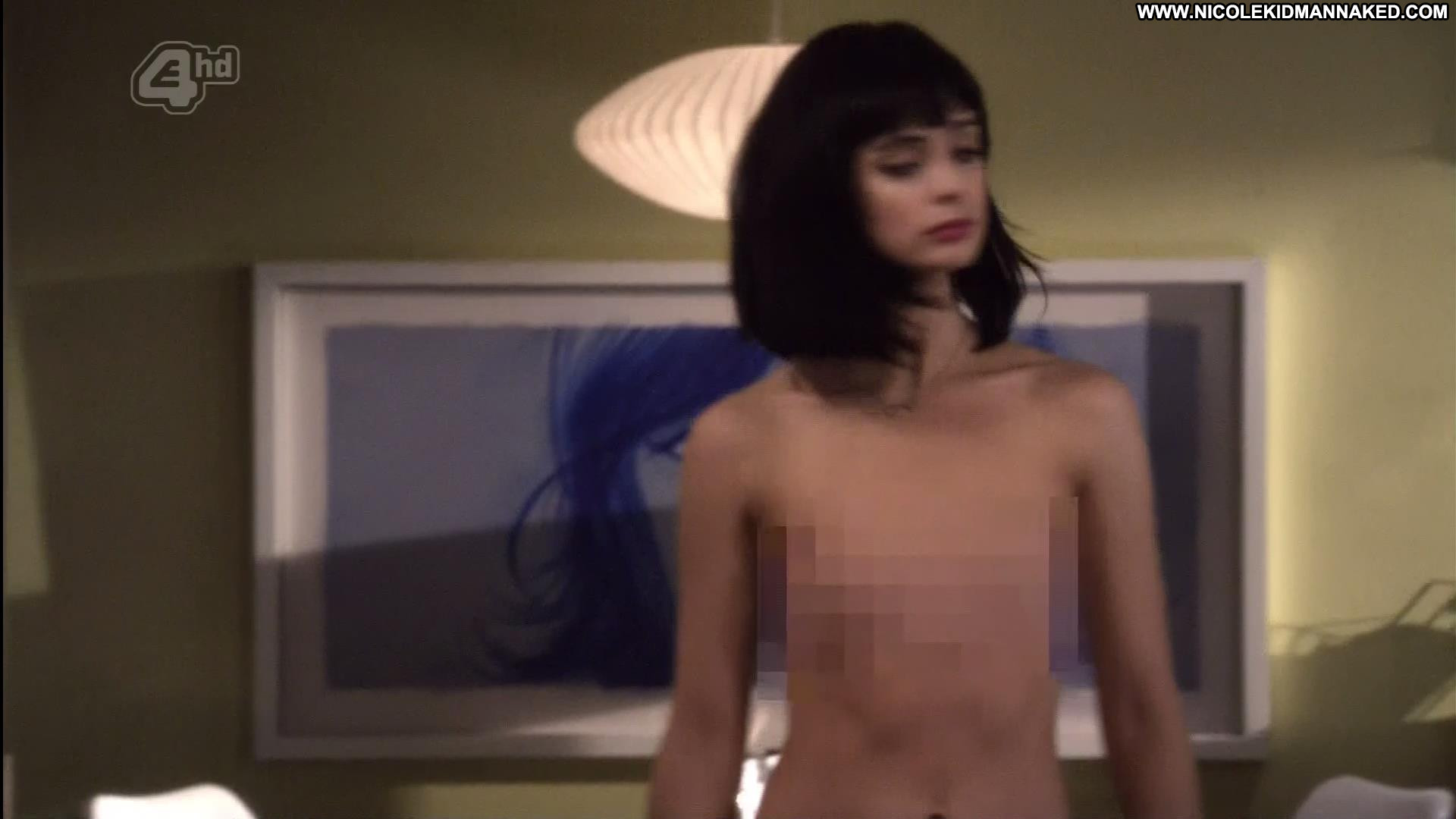 Krysten Ritter Fakes