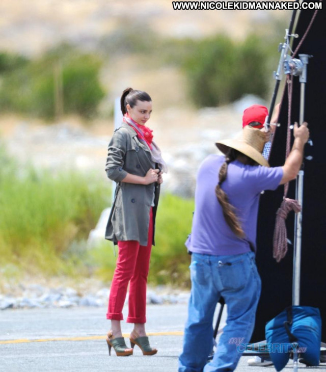 Miranda Kerr Palm Springs  Beautiful Sideboob Posing Hot Candids